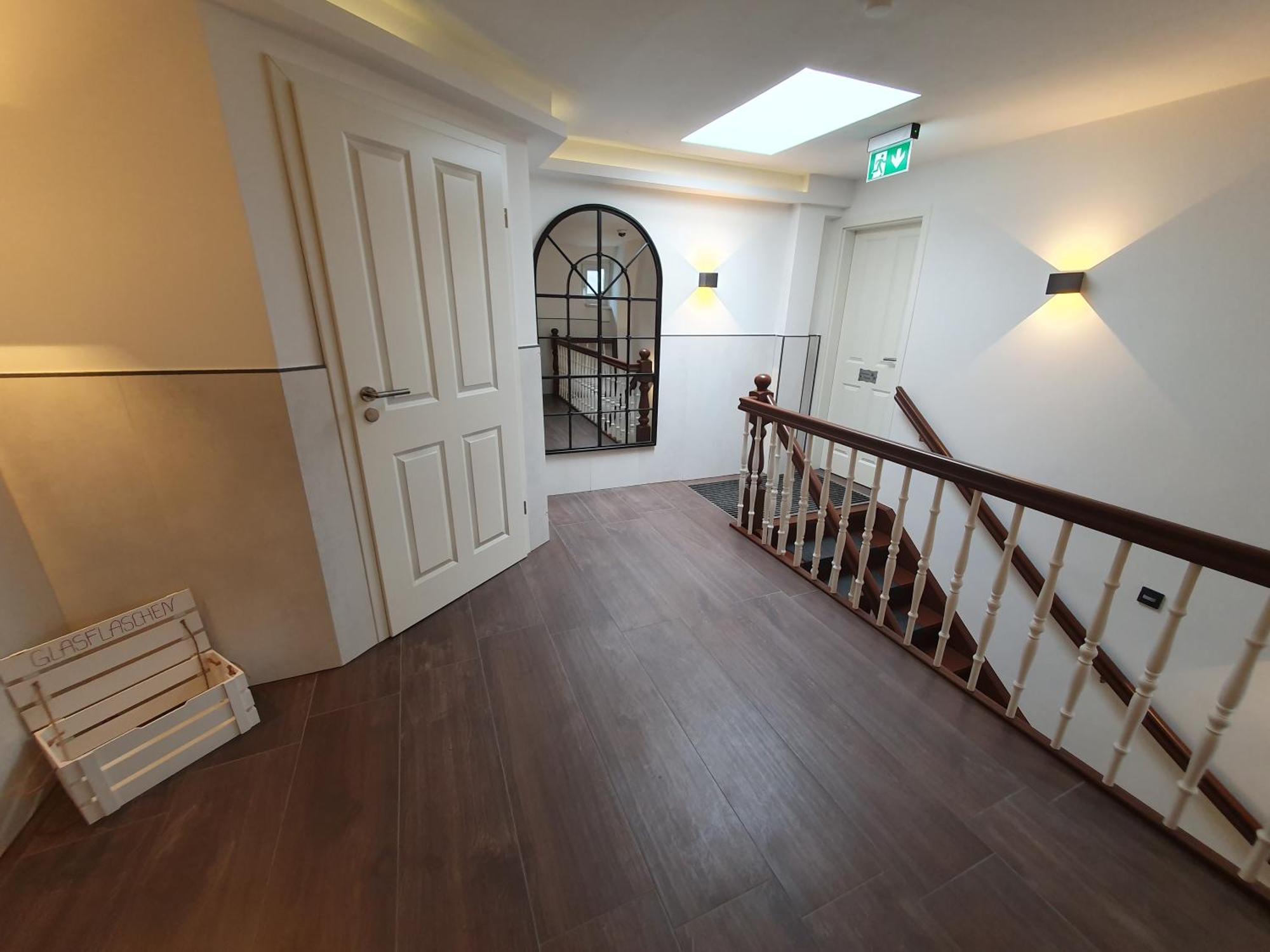 Neumuehler Hof- Ferienwohnung "Benjamin" Mit Grosser Privater Dachterasse Und Guter Anbindung In Die City Schwerin  Eksteriør billede